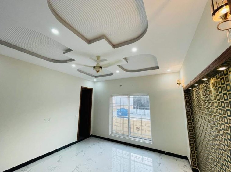 10m House for sale in Central Park (22)