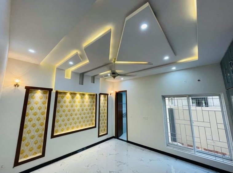 10m House for sale in Central Park (3)