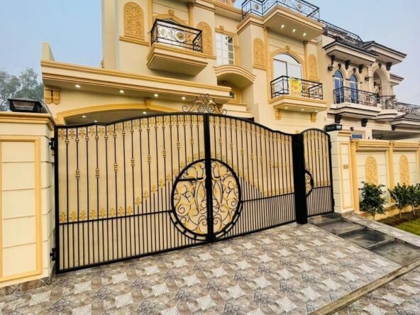 10 marla spanish House for sale in Central Park Lahore (1)