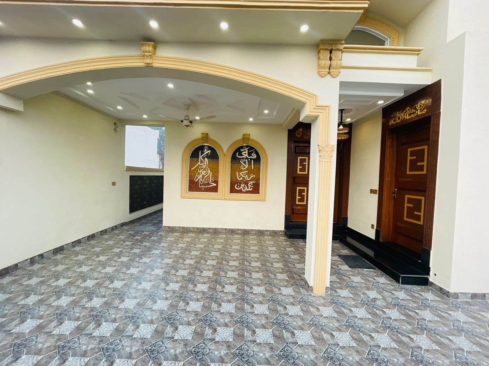 10 marla spanish House for sale in Central Park Lahore (19)