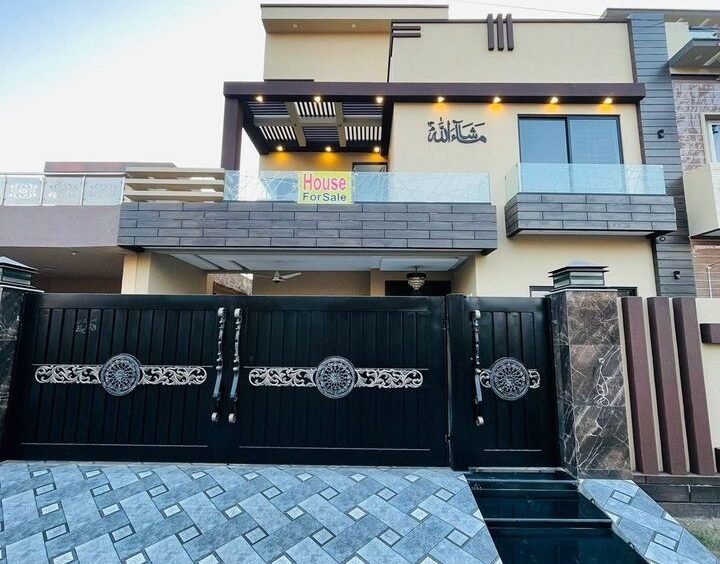 10m brand new house for sale in central park housing scheme lahore (1)