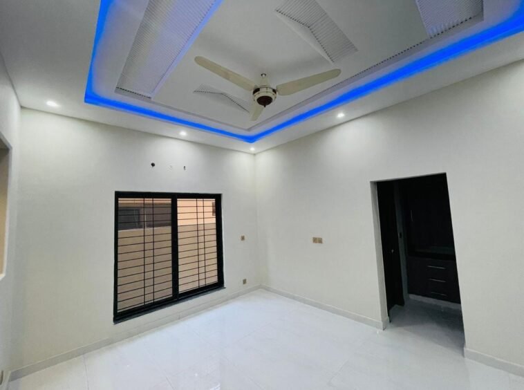 10m brand new house for sale in central park housing scheme lahore (2)