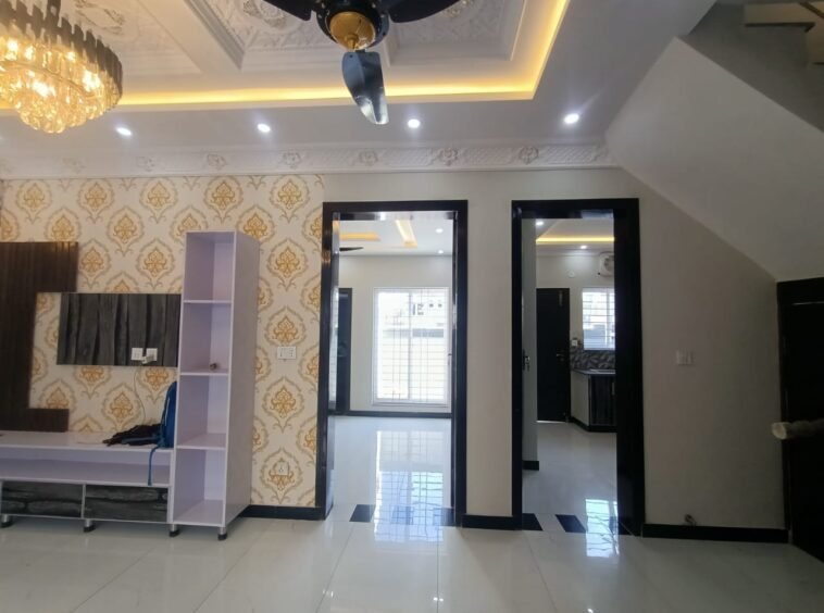 5 Marla Modern Design House in Central Park Lahore (14)