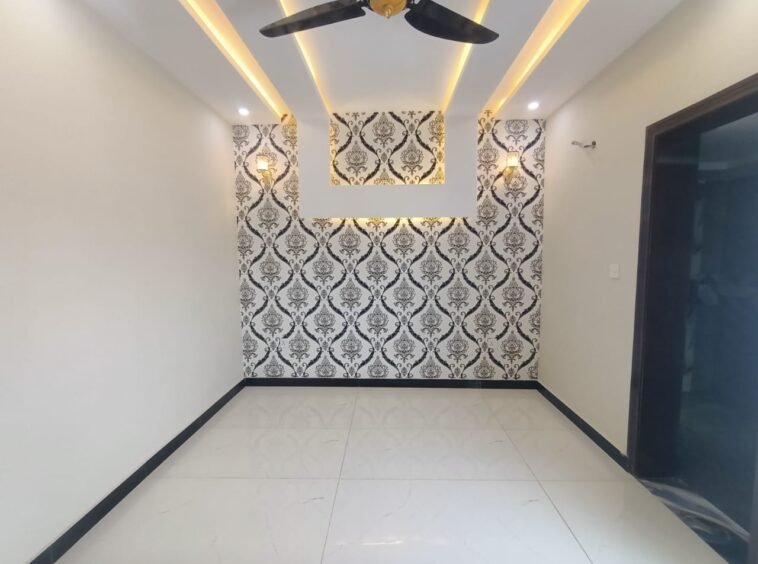 5 Marla Modern Design House in Central Park Lahore (18)