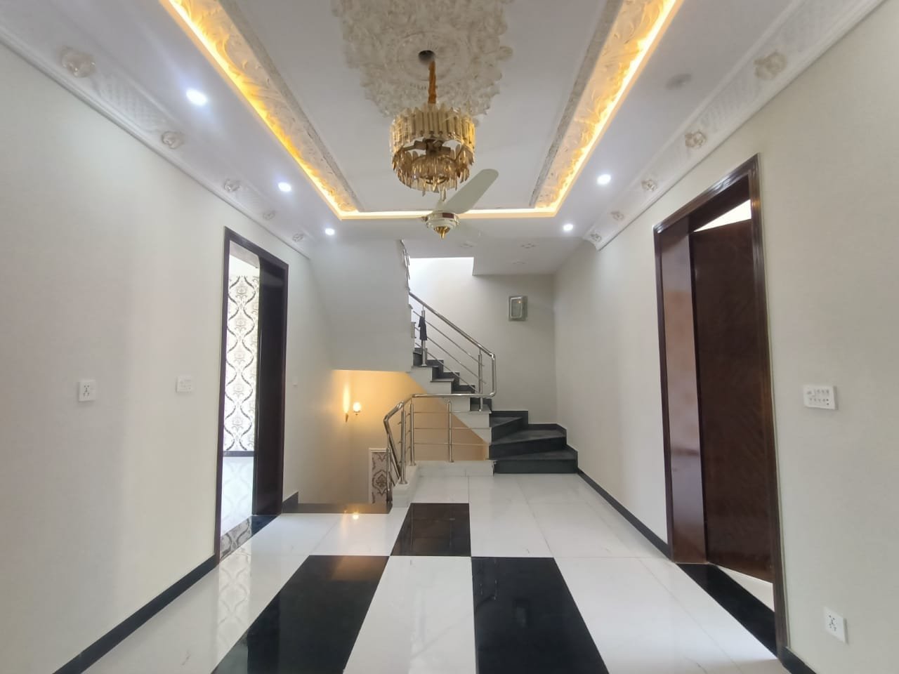 5 Marla Modern Design House in Central Park Lahore (4)