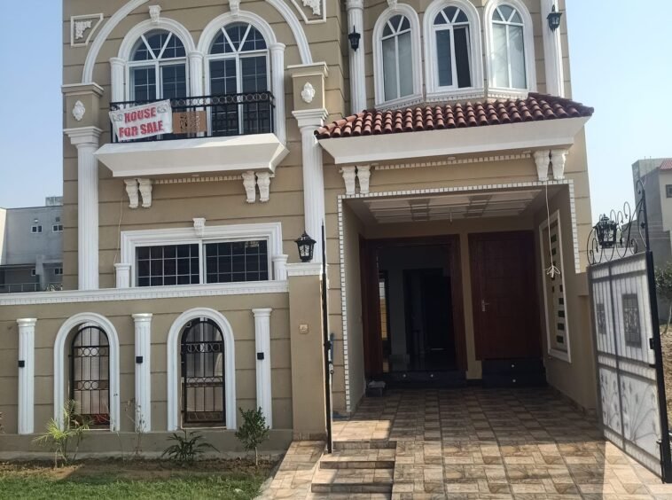 5m Spanish House For Sale in Central Park Housing Scheme Lahore (1)